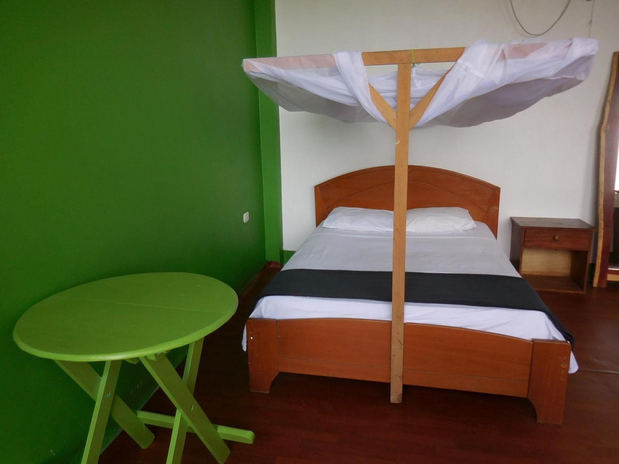 Tambopata Hostel Puerto Maldonado Buitenkant foto