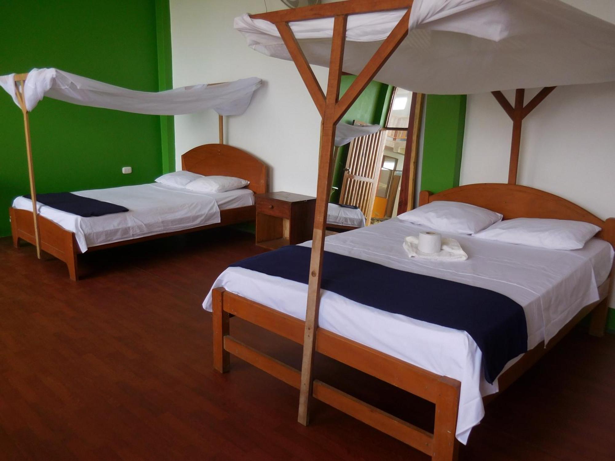Tambopata Hostel Puerto Maldonado Buitenkant foto