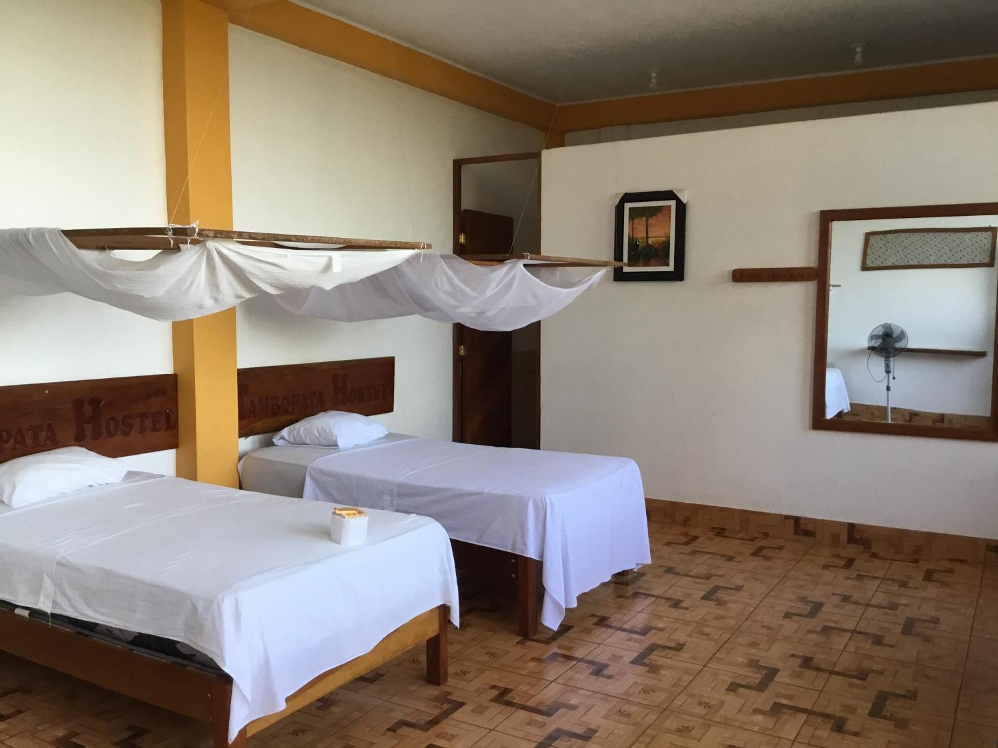 Tambopata Hostel Puerto Maldonado Buitenkant foto
