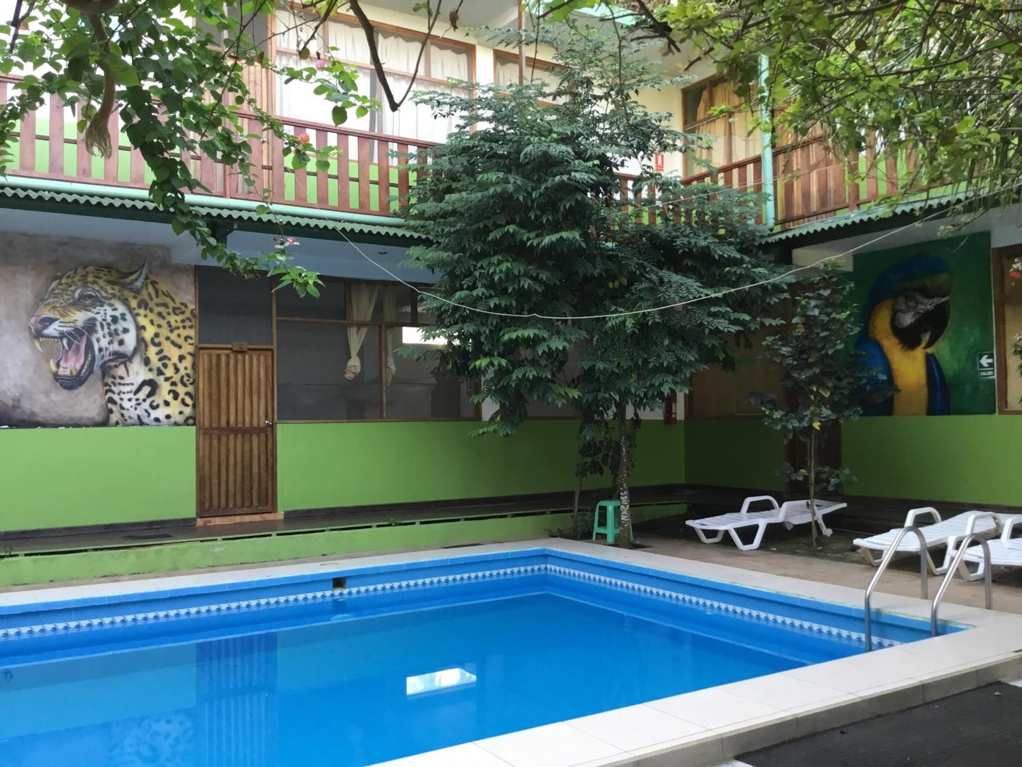 Tambopata Hostel Puerto Maldonado Buitenkant foto