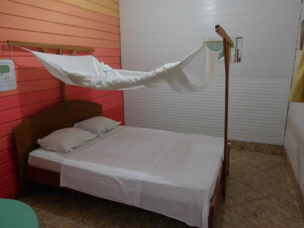 Tambopata Hostel Puerto Maldonado Buitenkant foto